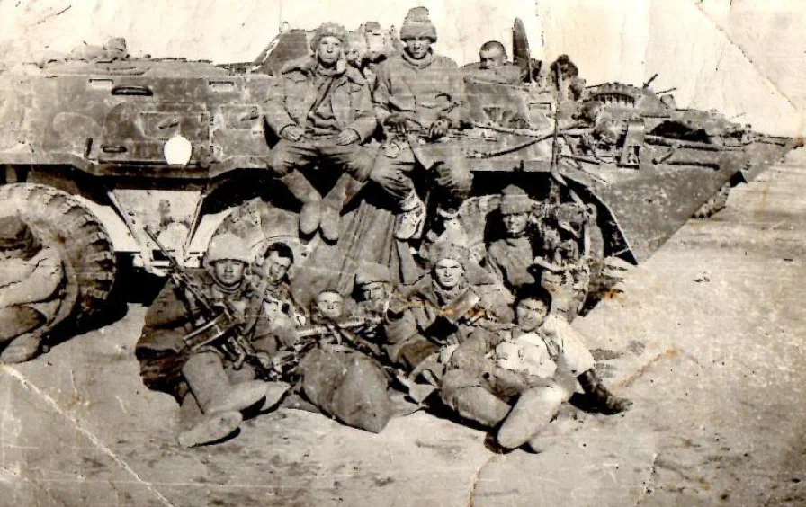 Фото В Новосибирске опубликовали засекреченные кадры военного конфликта в Афганистане 3